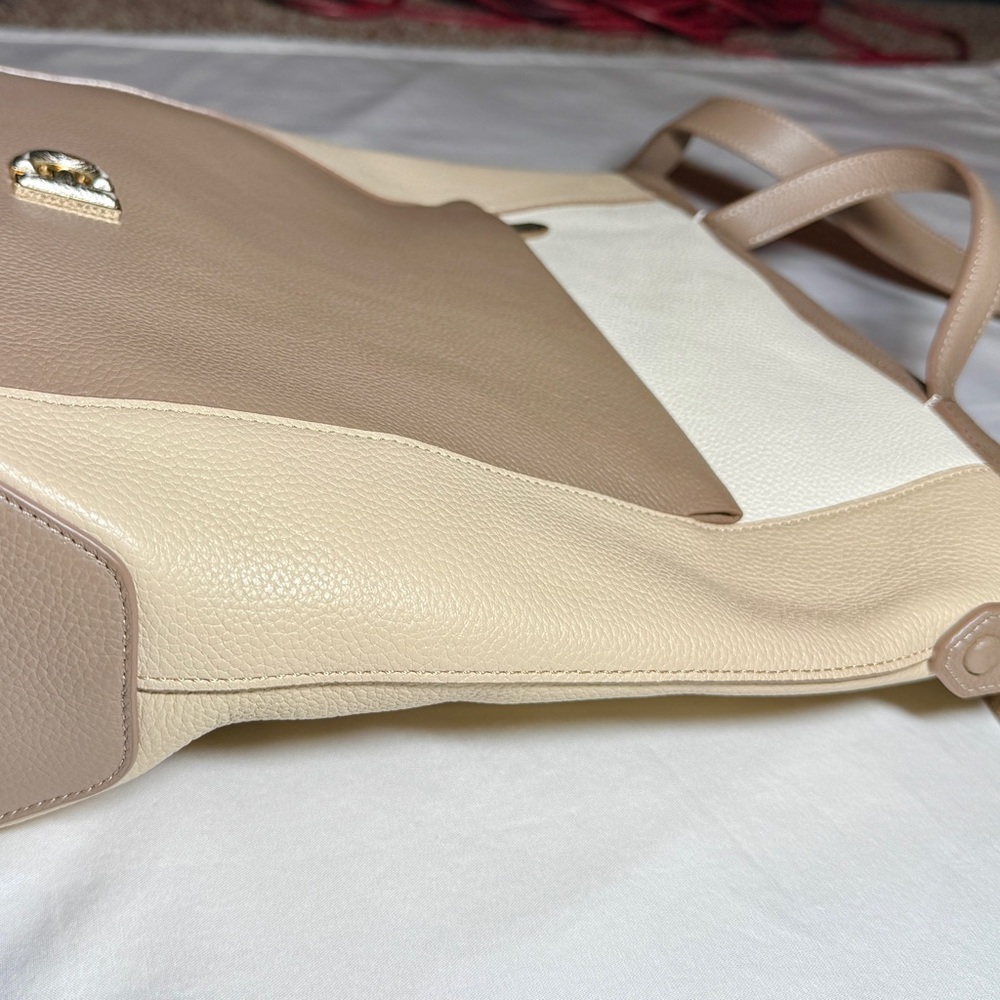 Cole Haan Leather Tote with Trolley Sleeve for Travel, plus dust cover. Like New - Picture 4 of 12